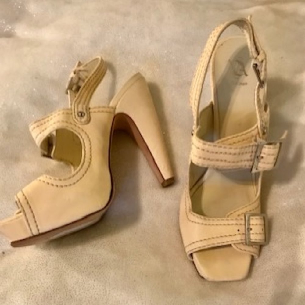 Sexy platform heeled leather sandal "charlatan" by velvet angels